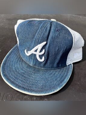 RARE New Era size 7 3/4 Fitted Atlanta Braves Hat Denim Blue Mesh MLB